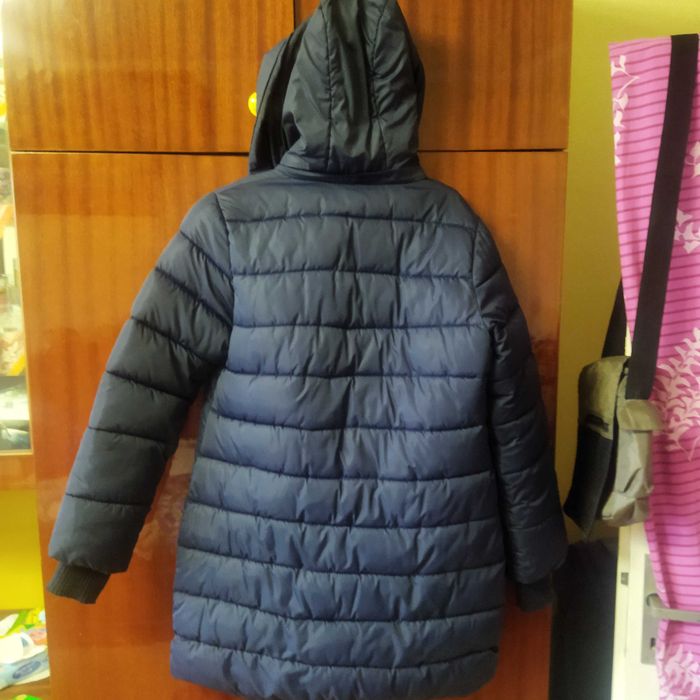 Продам куртку зимову.