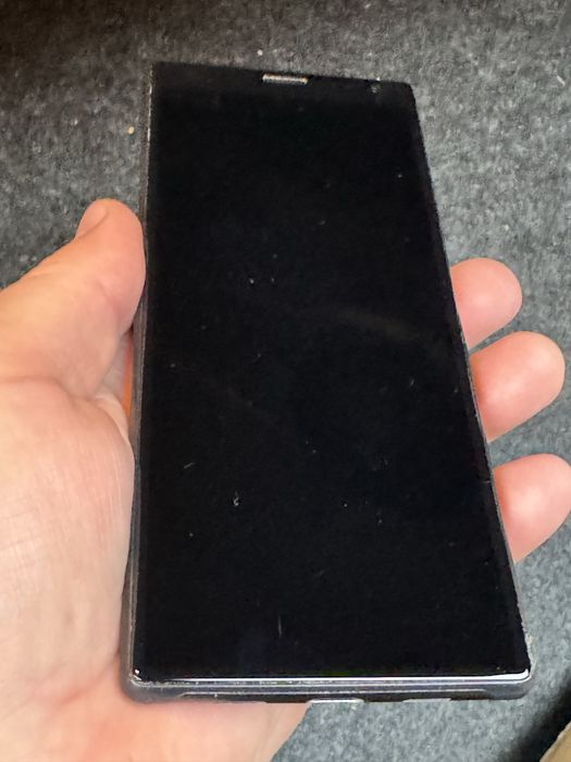 Sony Xperia 10 Pus 6/64g под ремонт или на запчасти