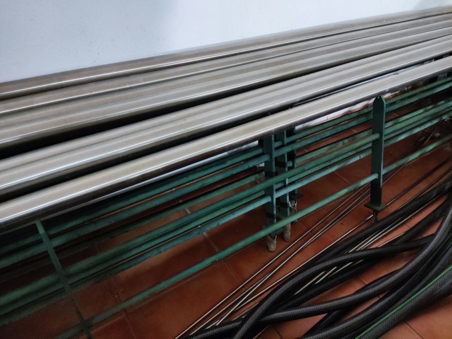 Portões e gradeamentos em ferro e inox