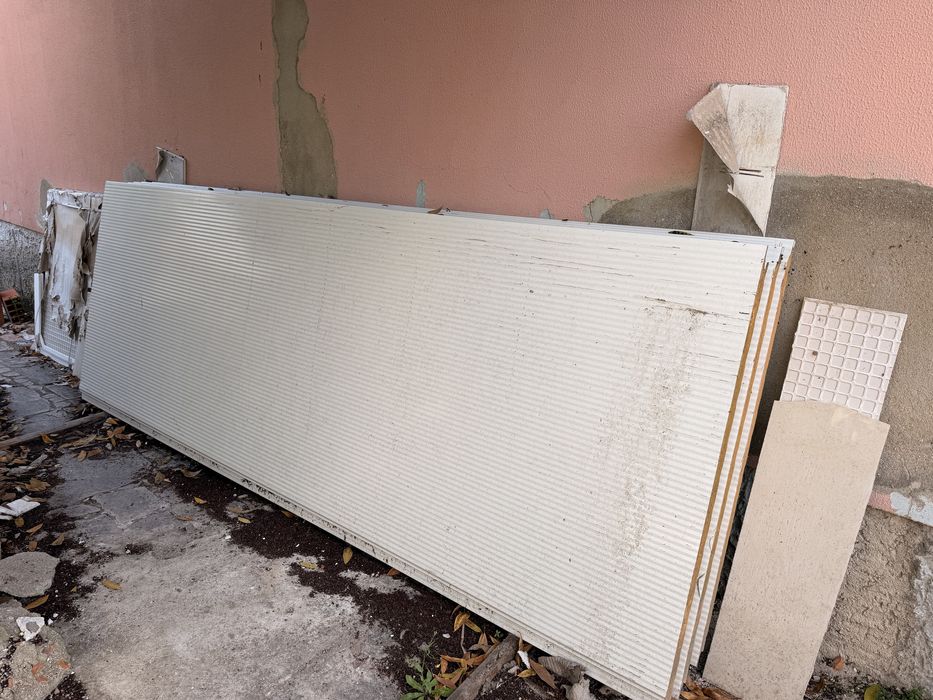 Painel sandwich de cobertura ou fachada