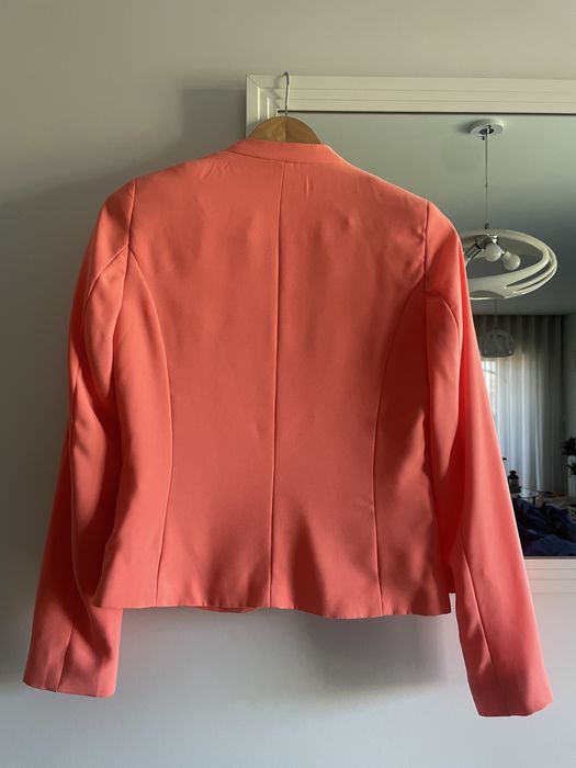 Blazer coral da Promod, veste tamanho S
