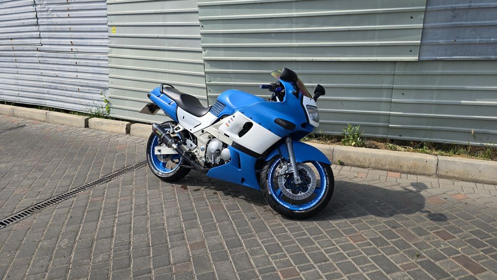 Продам Kawasaki zzr600