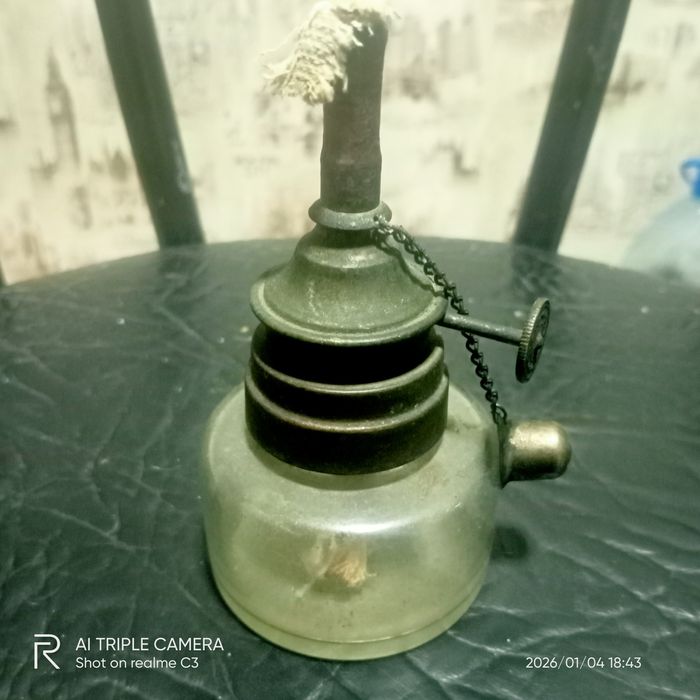 Керасиновая лампа антикварная