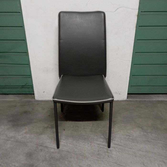 Mesa e 4 cadeiras