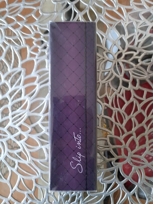 Unikat Avon Slip into...
