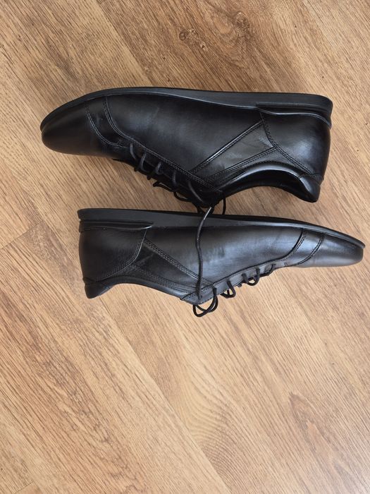 Buty na sprzedaż