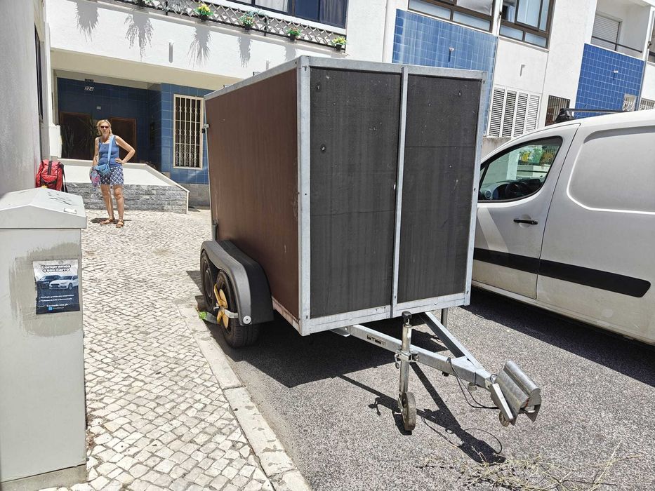 Reboque L250 H150 l125