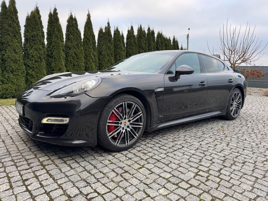 Porsche Panamera Porsche panamera GTS 2012