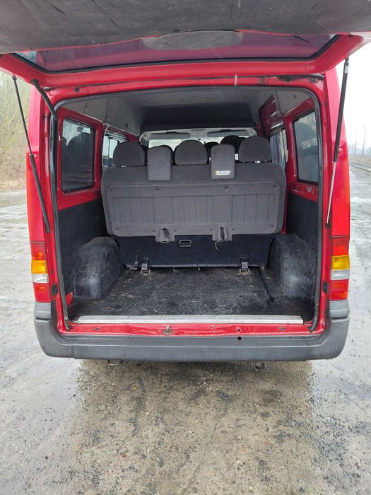 Ford Transit 2.0 Td 100km 9-osobowy
