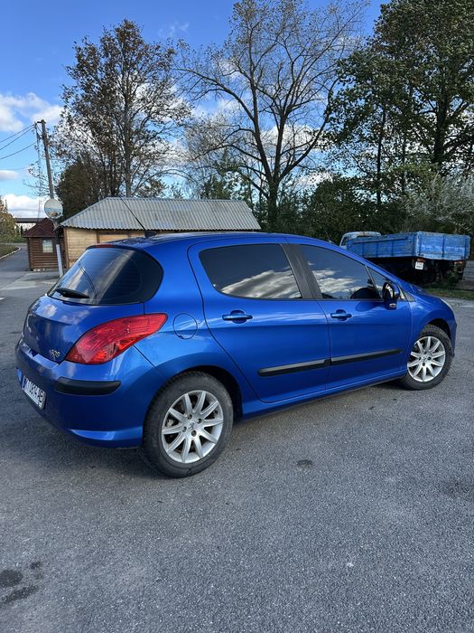 Продам peugeot 308 2010року