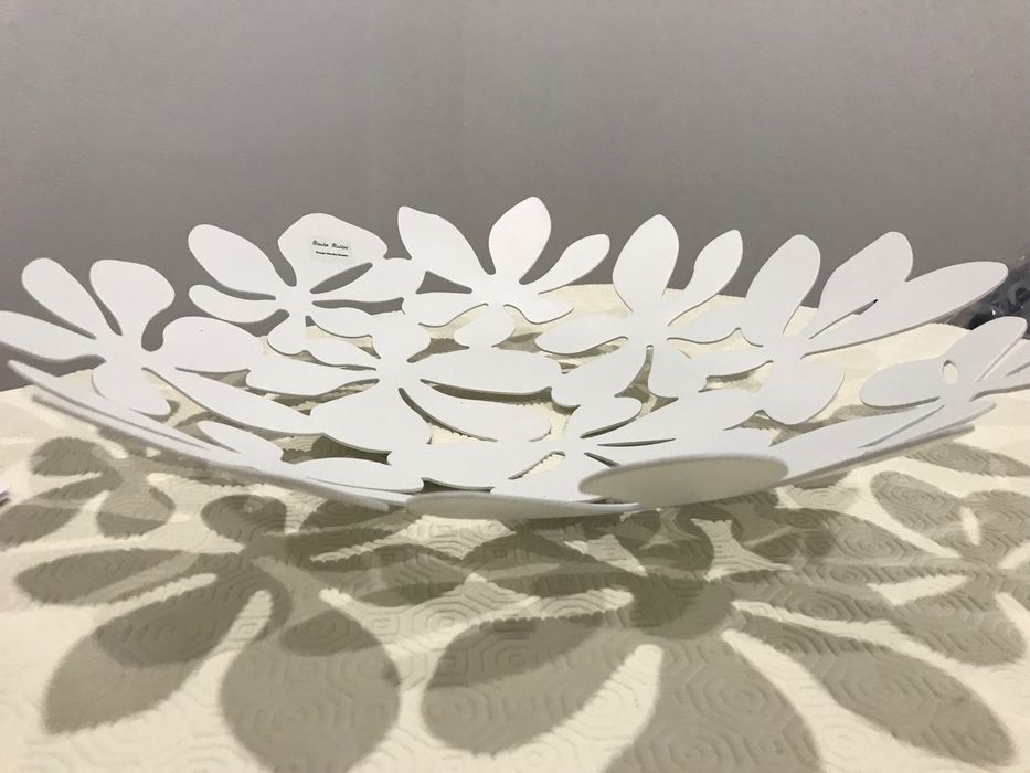 Cesta floral decorativa