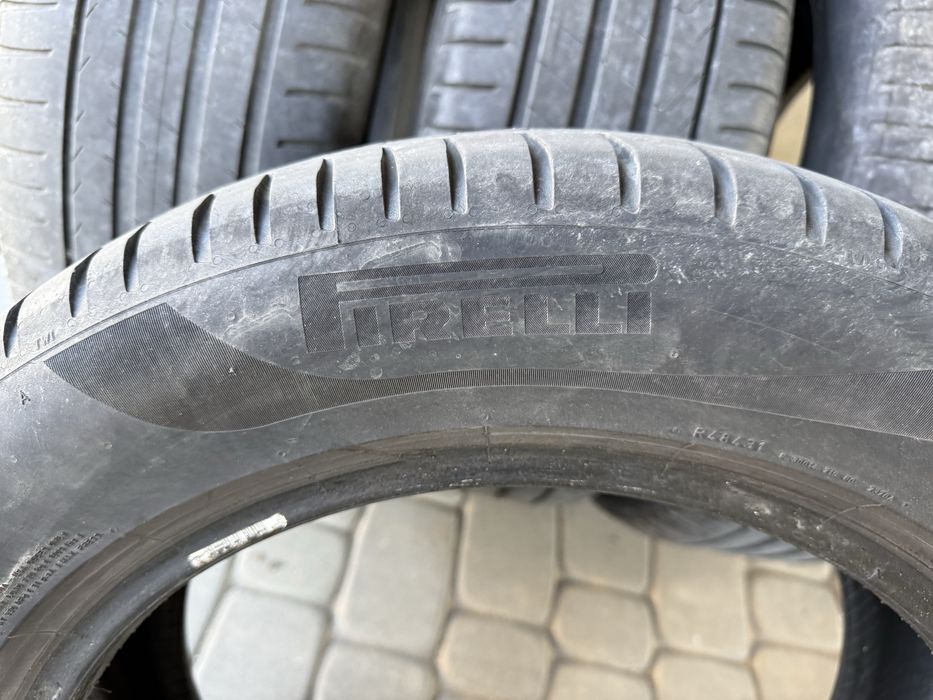 Opony Pirelli  225/55/17 Cena za komplet