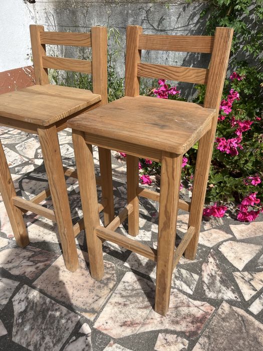 Conjunto de 2 cadeiras altas
