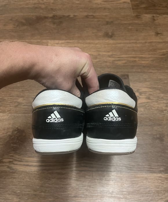 Футзалки Adidas Adi Nova: 735 грн. - Кроссовки для зала и