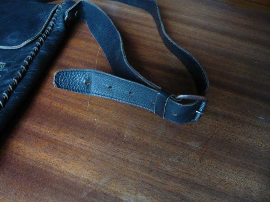 Saco tiracolo em pele