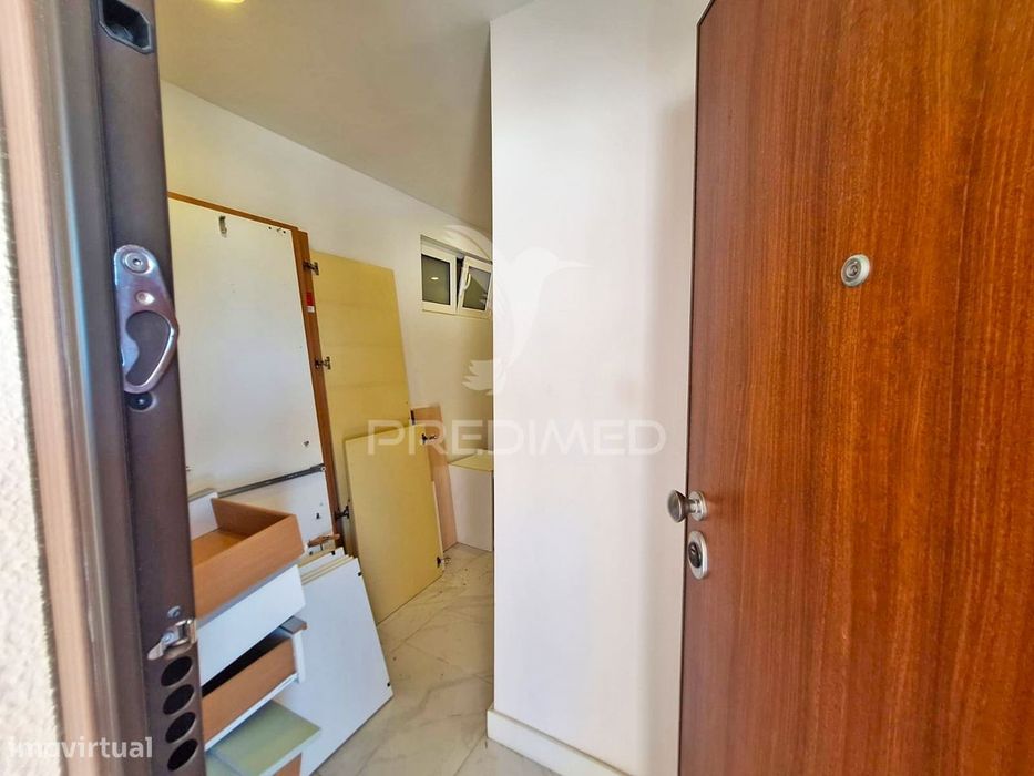 Arrecadação transformada em espaço habitacional – Santa Eulália, Al...