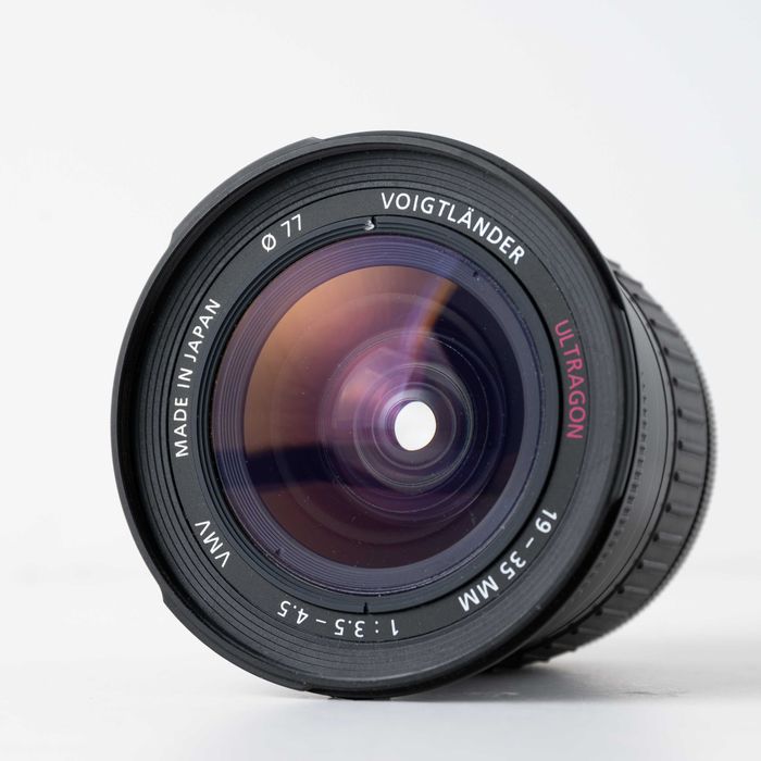 Voigtländer Ultragon AF 19–35mm f/3.5–4.5 para  Nikon