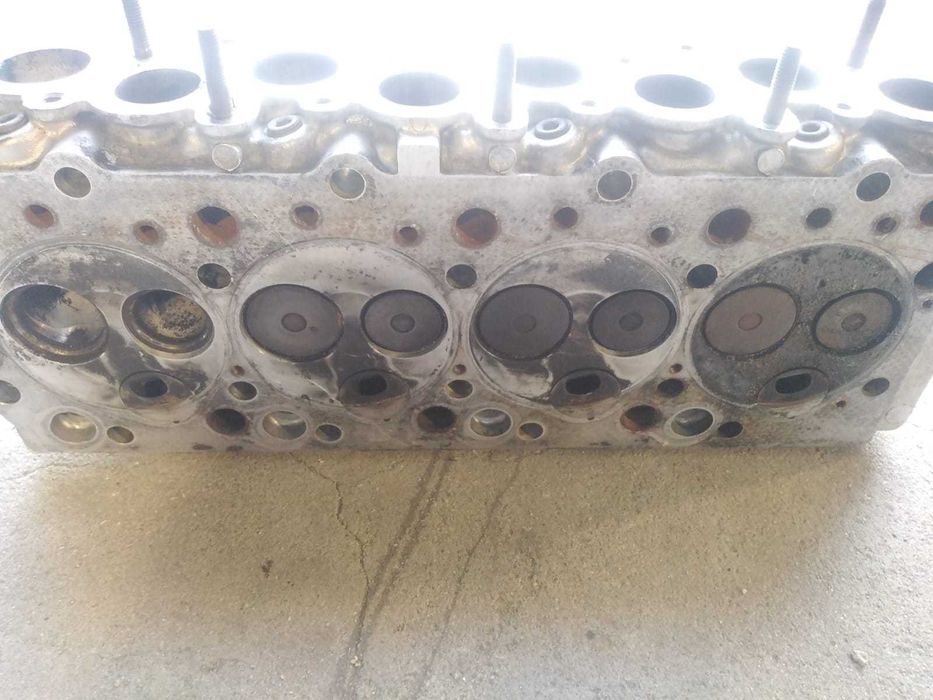 Cabeça do Motor Kia Carens II 2.0 Crdi de 2002 8 Válvulas