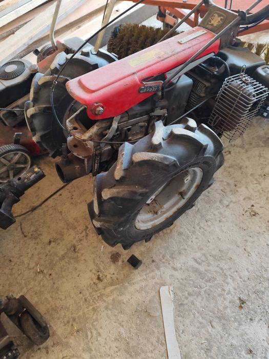 Zamiatarka spalinowa