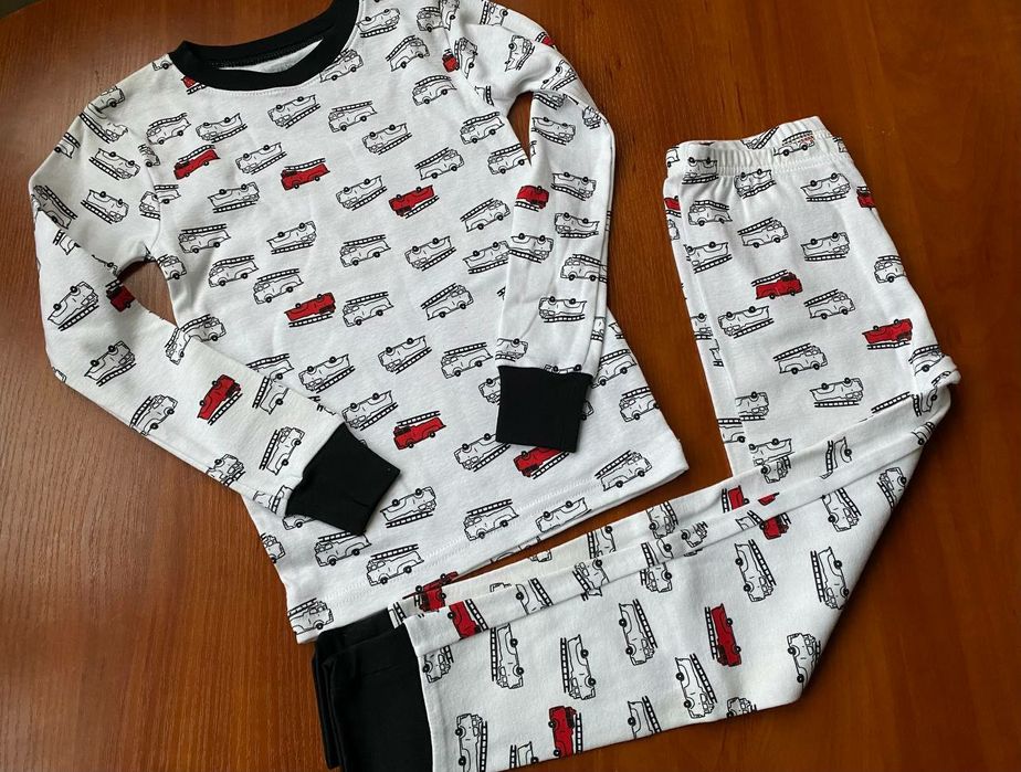 Піжами, брючки, костюми, світшот Carters, Zara , George  р. 98/104