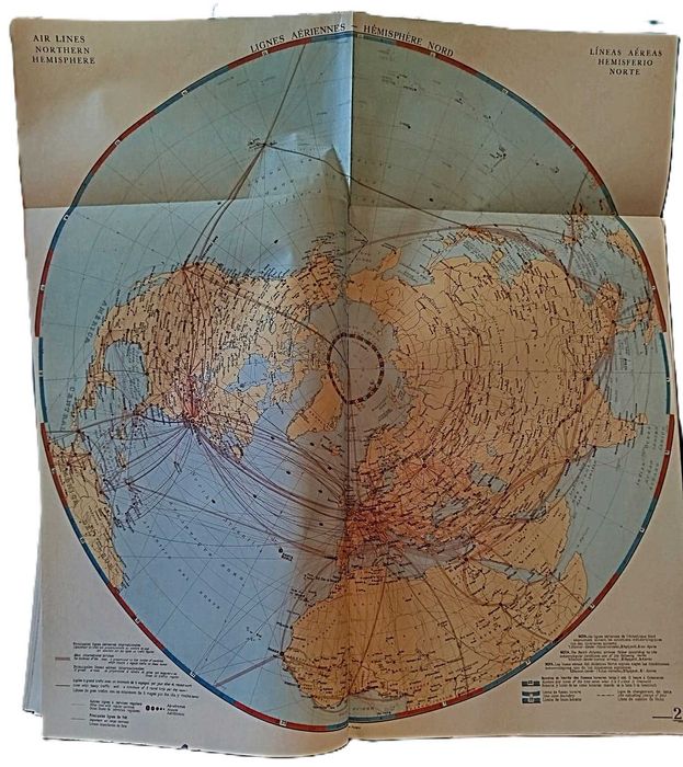 Livros.Atlas internacional Larousse político económico-FR-ENG-ESP-1965