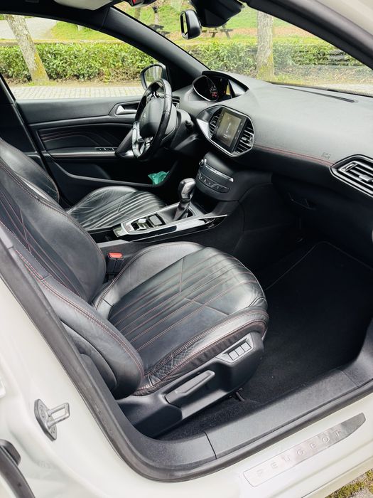 Peugeot 308 SW GT Line 1.6 HDi Auto | Teto Panorâmico • Pele