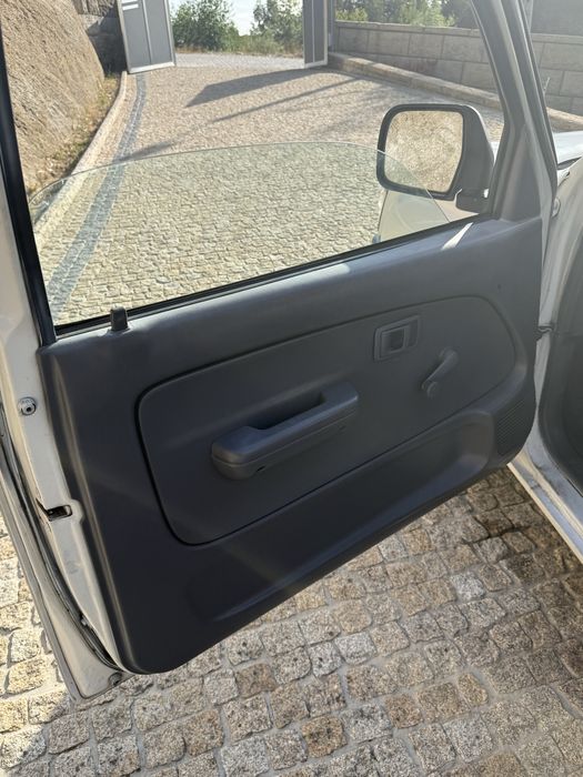 Toyota Hilux 2.4