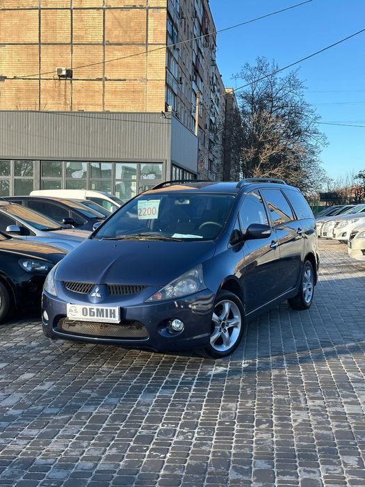 Продам  Mitsubishi Grandis 2006 рік можлива розстрочка,кредит,обмін!