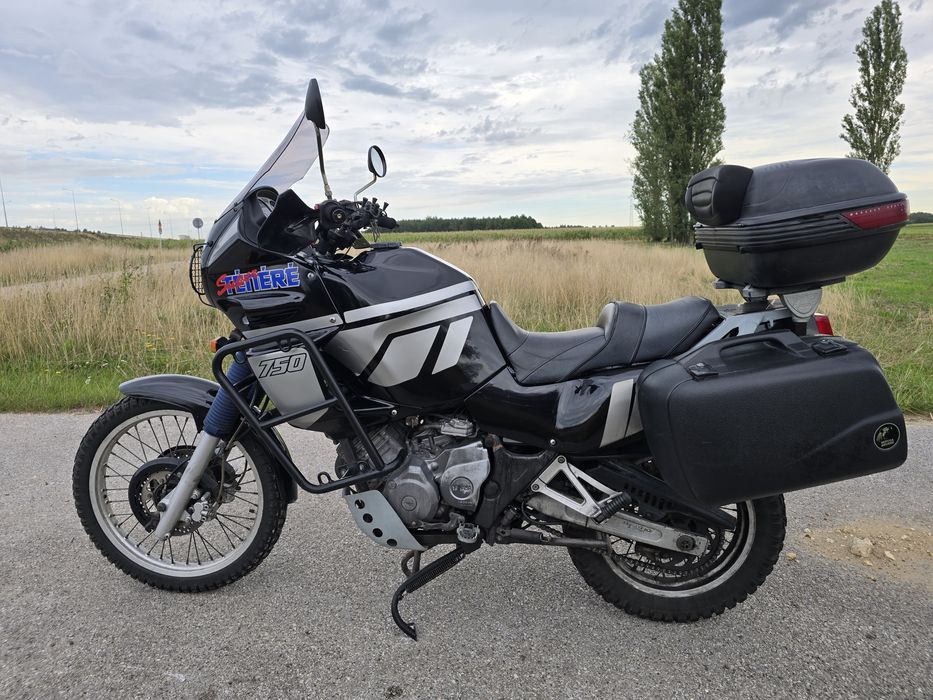 Yamaha XTZ 750 Super Tenere kat A2
