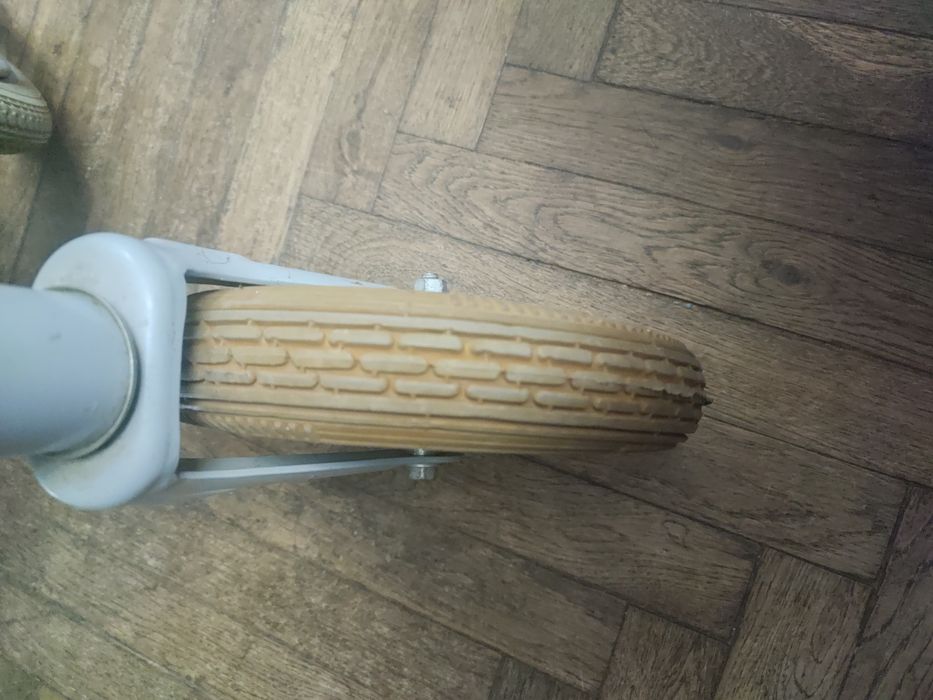 Инвалидная коляска