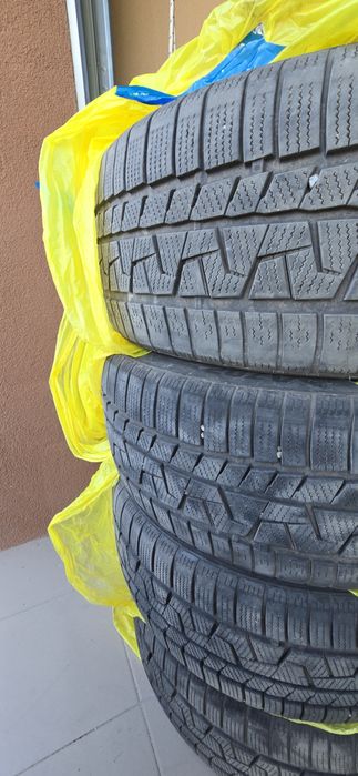 Автошини  APLUS 235 45 R18