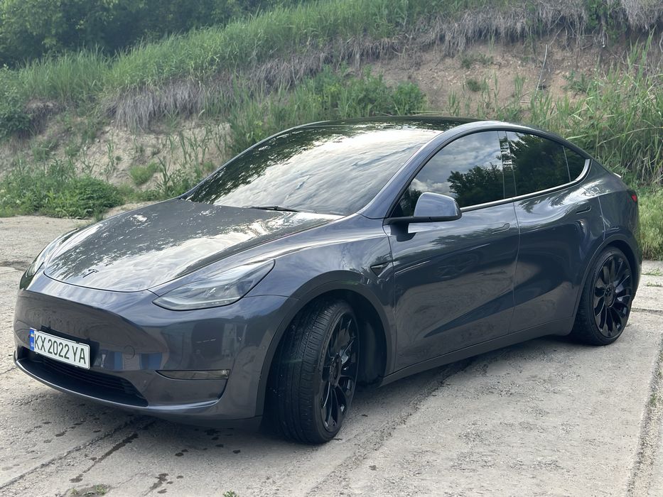 Tesla 2022 Performance 82kWh Dual Motor