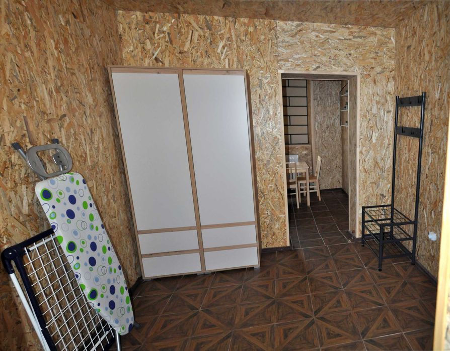 Сучасна 2-рівнева квартира в центрі Старого міста.