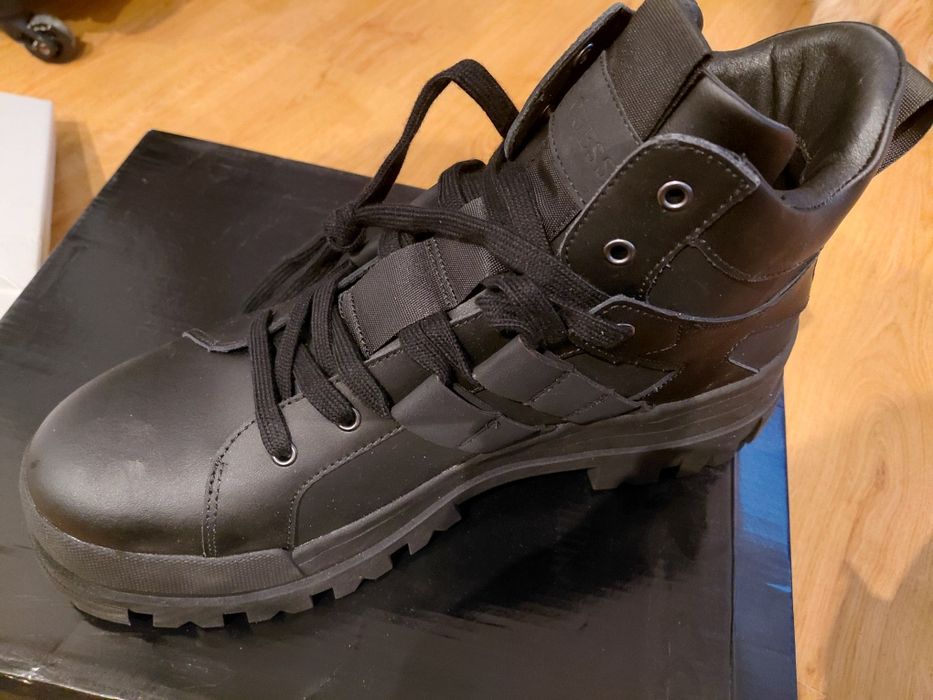 buty  guess  męskie  45  rozmiar  nowe