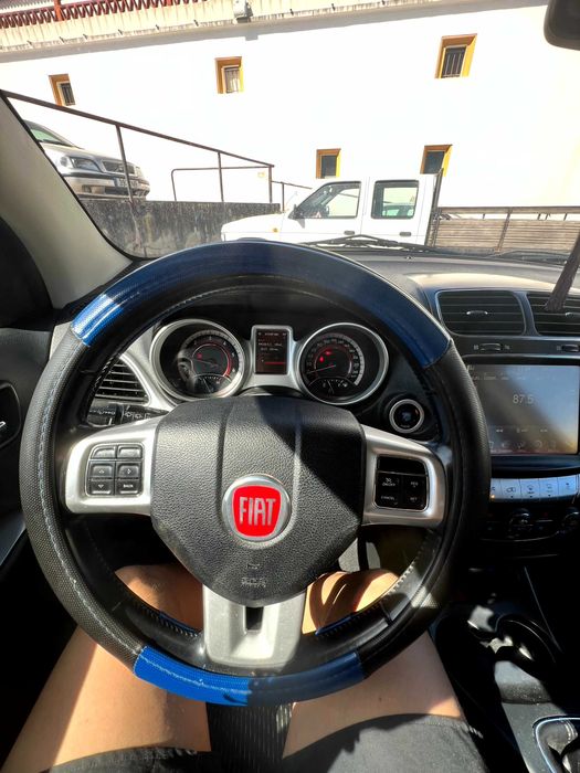 Fiat Freemont 2.0 MultiJet Urban 170cv (7 Lugares) – 2012 – Distribuição Mudada