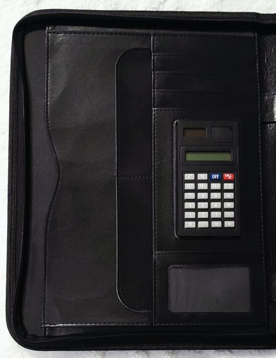 Папка зі штучної шкіри