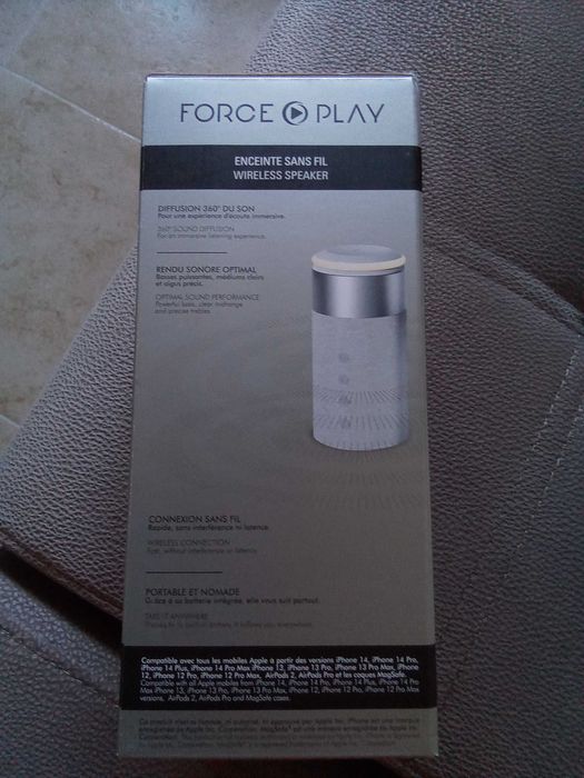 Carregar sem fios duplo mais coluna, nunca usado, embalagem selada.