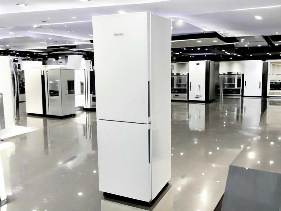 2024р Холодильник MIele KFN 4375 CD БЕЛОЕ СКЛО