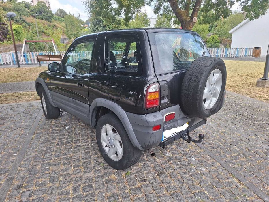 Toyota RAV4 2.0 4x4 – 1998 – 202.500 km – AC – Preto