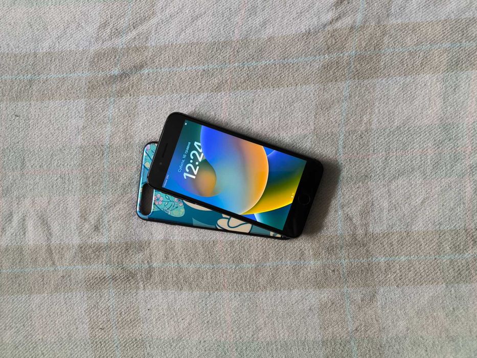 iPhone 8 Plus 64 ГБ Black Neverlock