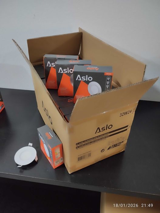 Focos brancos LED (45 un - 85mm de diâmetro + 6 un - 170mm de diâmetro