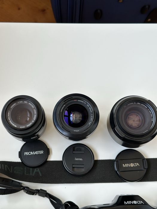 Фотоапарат Minolta Dynax 9xi з бустером + 3 обʼєктиви та фотоспалах