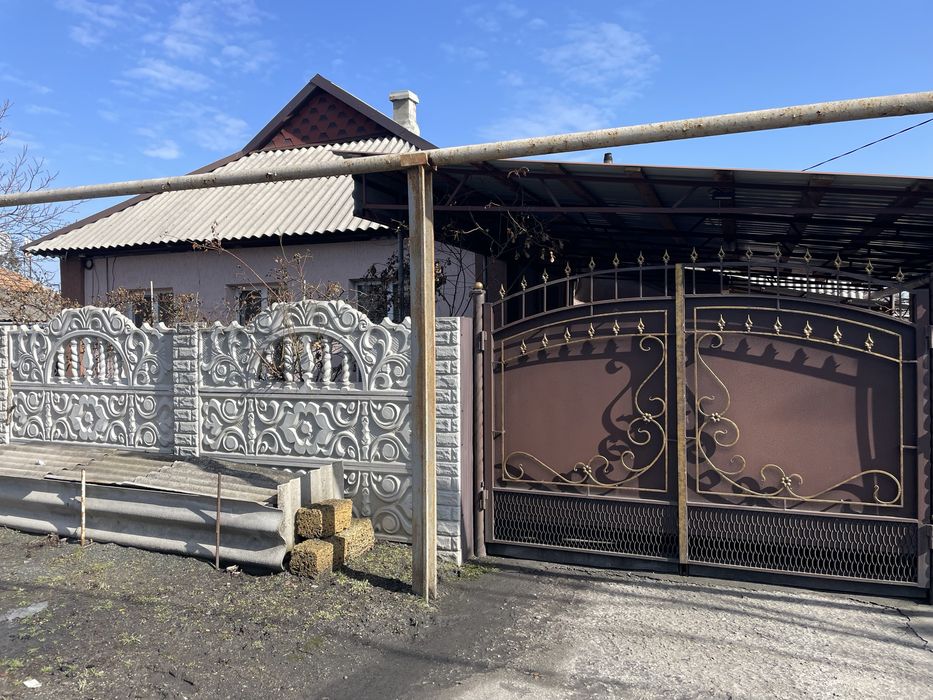 Продам дом Шахтарське