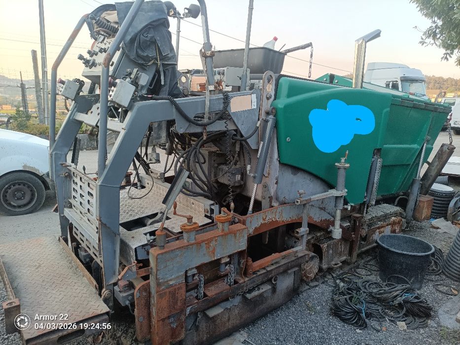 Pavimentadora super vorgele 800