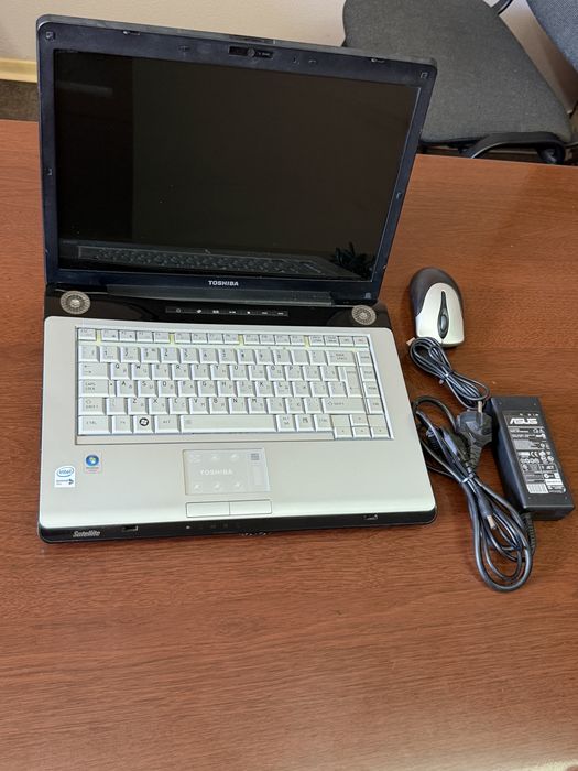 Ноутбук Toshiba Satellite A200 2/160GB + мишка Logitech