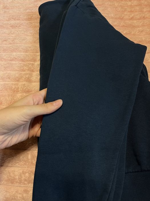 Нова толстовка від Converse