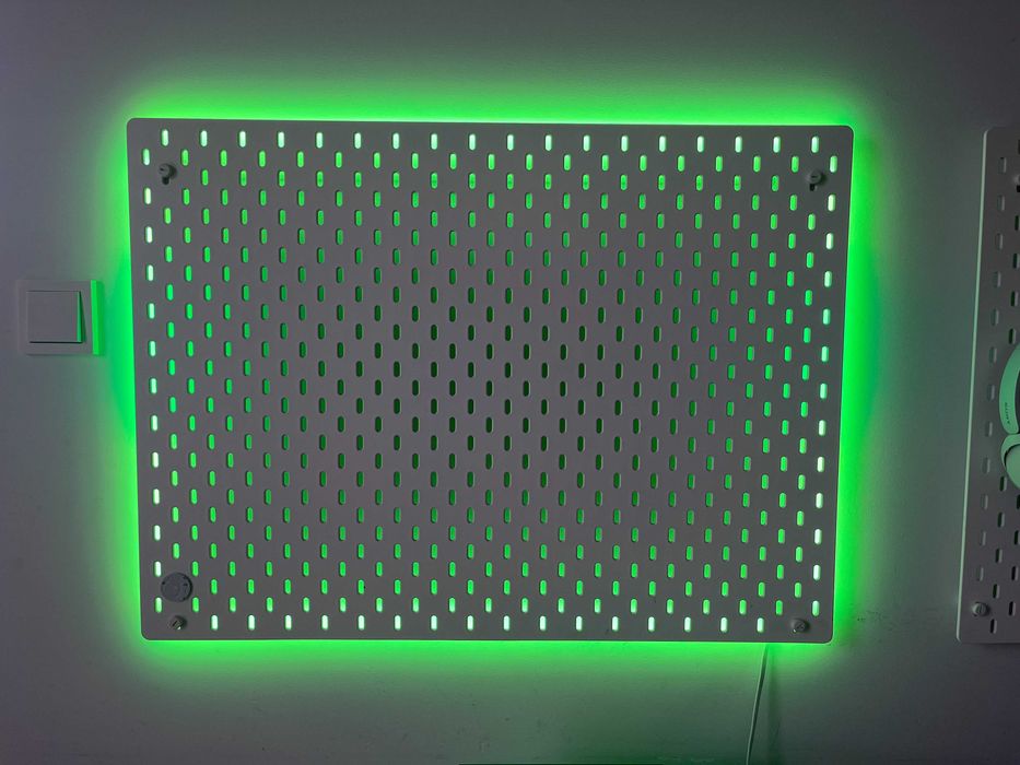 Tablica perforowana IKEA SKADIS z podświetleniem LED RGB