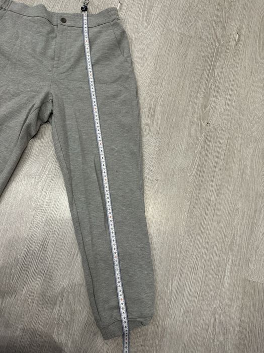 Spodnie ze ściągaczami na dole rozmiar M Uniqlo