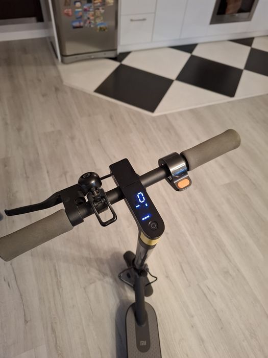Hulajnoga Xiaomi essential