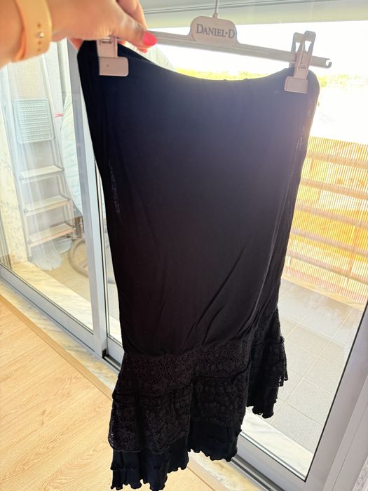 Vestido preto cai-cai